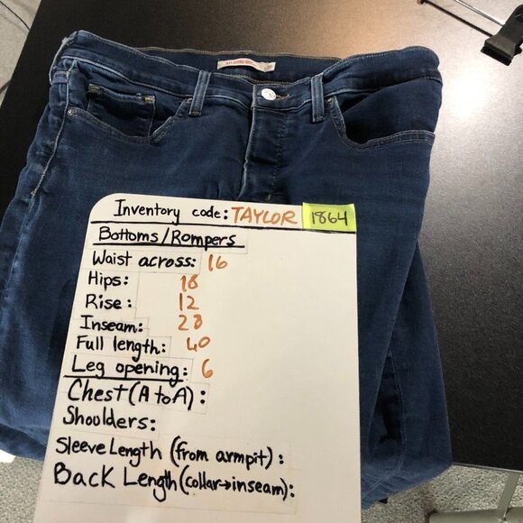 Levi's Arcade Night Dark Wash 311 Shaping Skinny Jeans size 30 - Picture 15 of 16